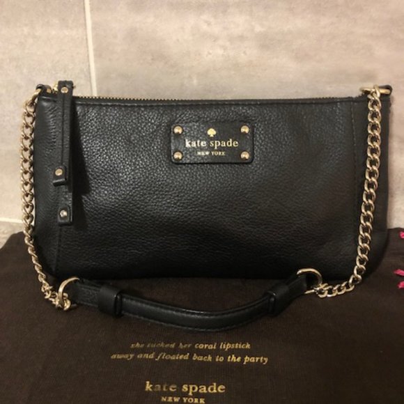 kate spade Handbags - Kate Spade Leather Shoulder Bag EUC